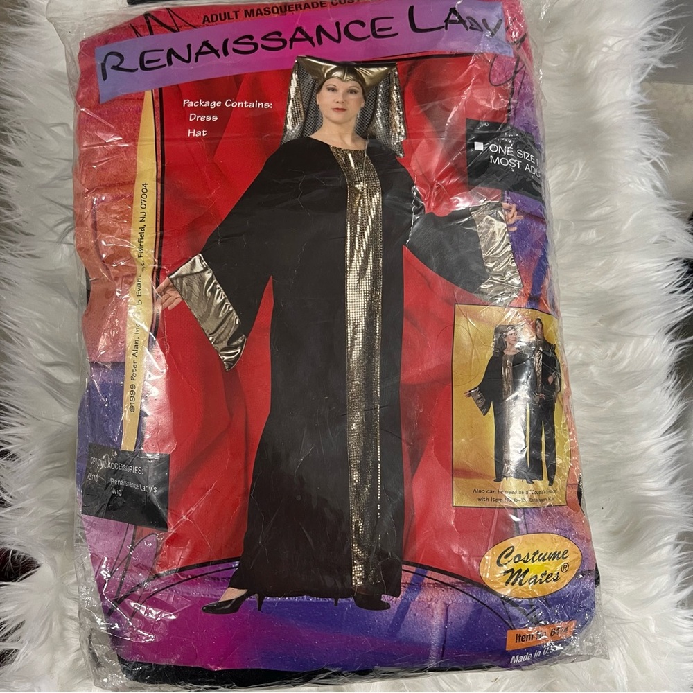 Renaissance Lady Costume NEW black with Gold Accents includes hat Halloween fair